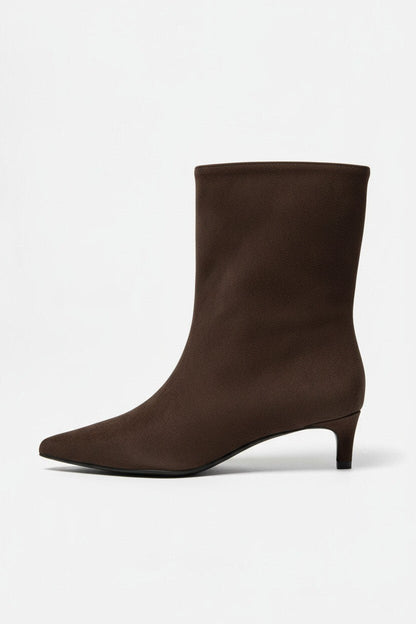Women’s Pointed-Toe Ankle Boots – Vintage Elegance