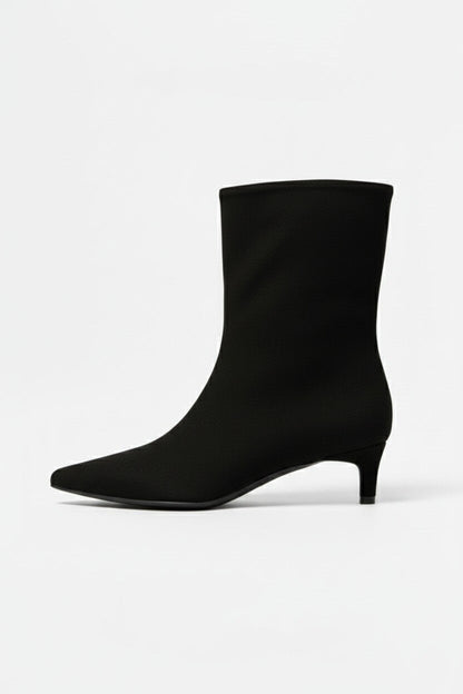 Women’s Pointed-Toe Ankle Boots – Vintage Elegance