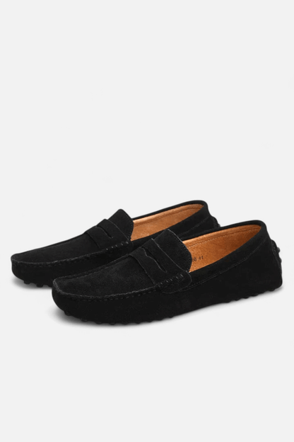 Suede Loafers – Timeless Elegance, Everyday Comfort