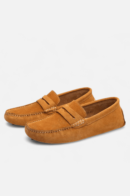 Suede Loafers – Timeless Elegance, Everyday Comfort